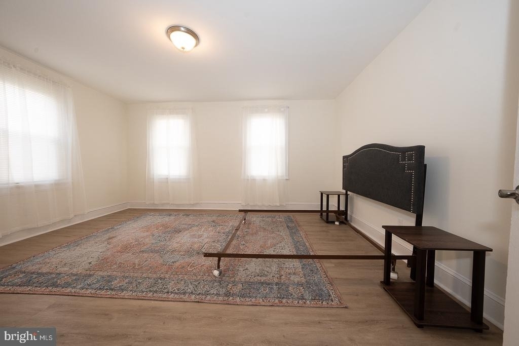 717 Miller Street - Photo 29