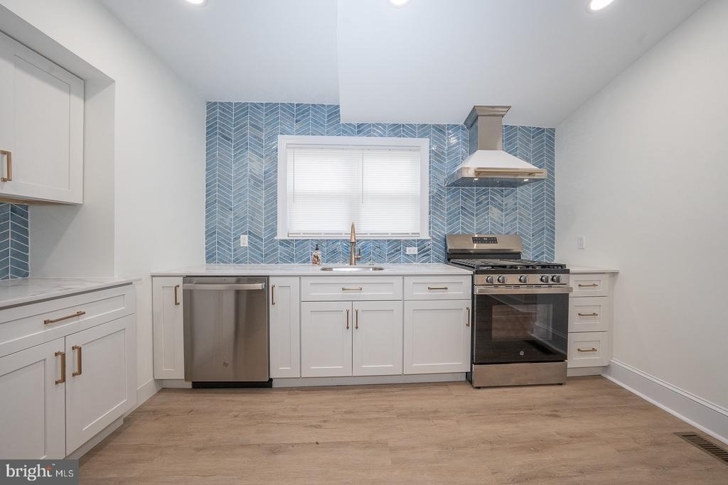 717 Miller Street - Photo 9