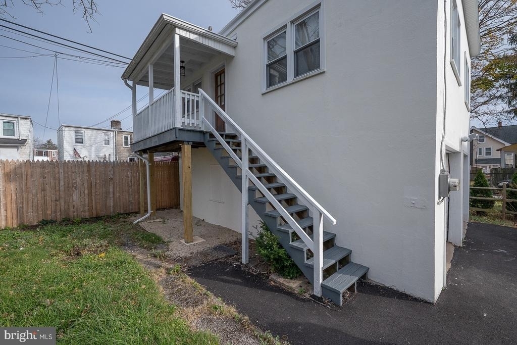 717 Miller Street - Photo 42