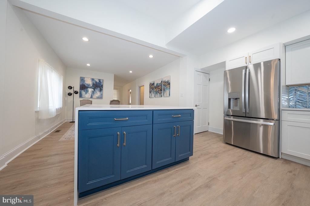 717 Miller Street - Photo 13