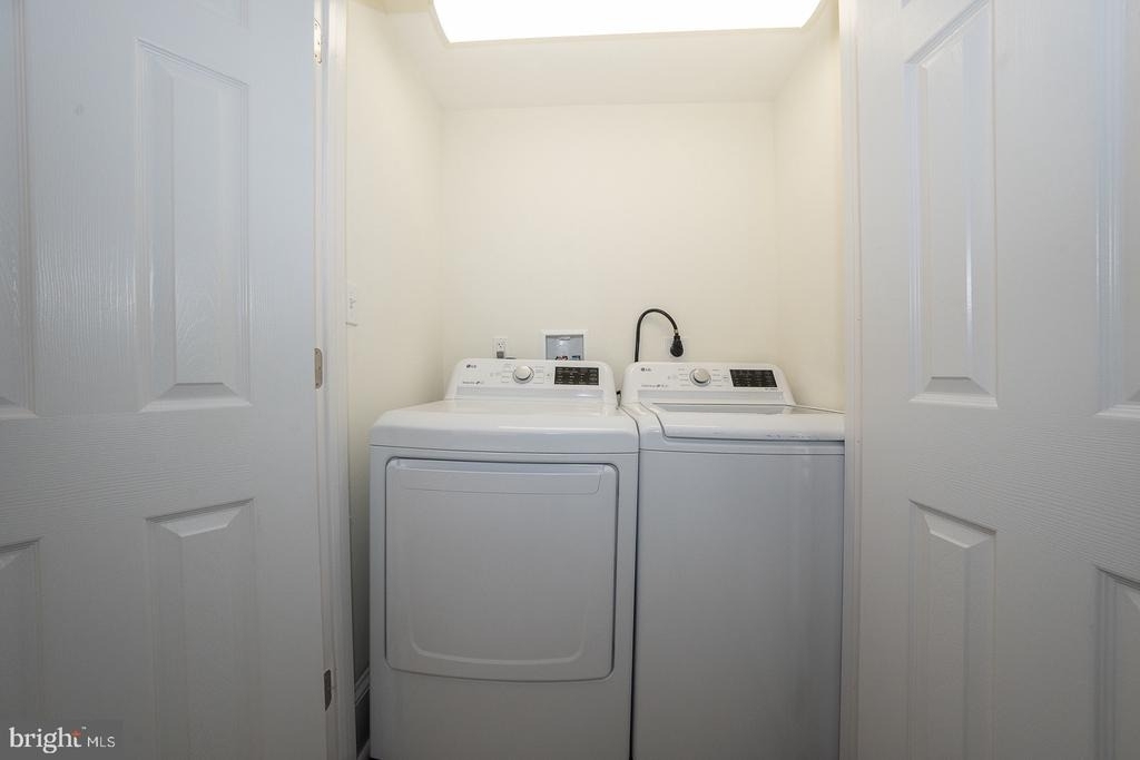 717 Miller Street - Photo 15