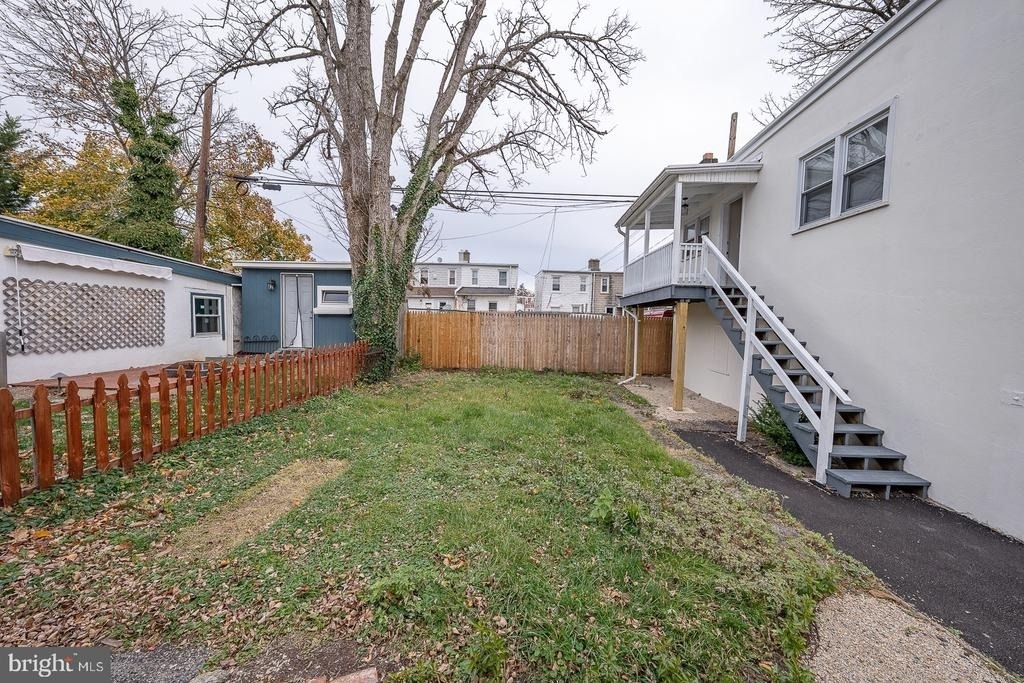 717 Miller Street - Photo 57