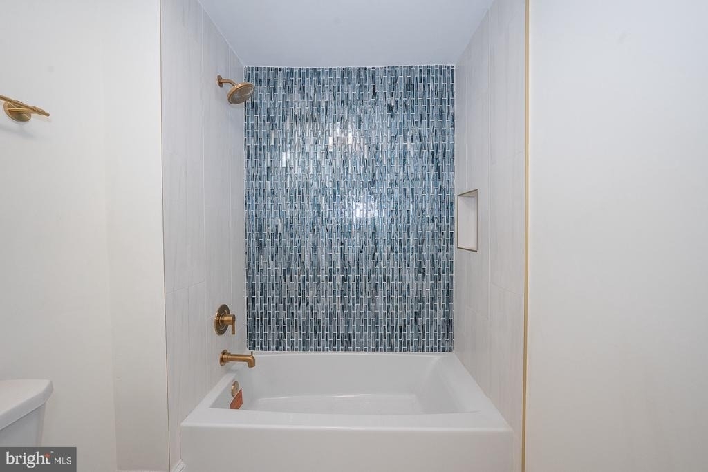 717 Miller Street - Photo 21