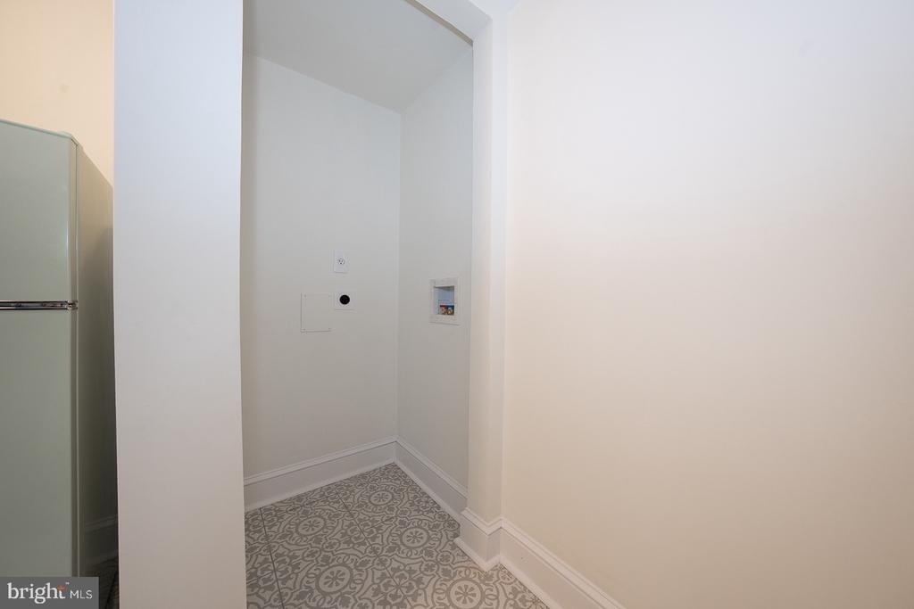 717 Miller Street - Photo 47
