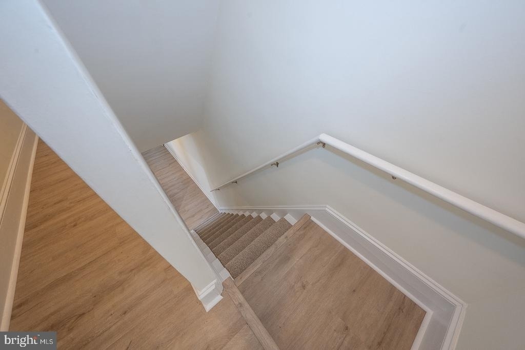 717 Miller Street - Photo 18
