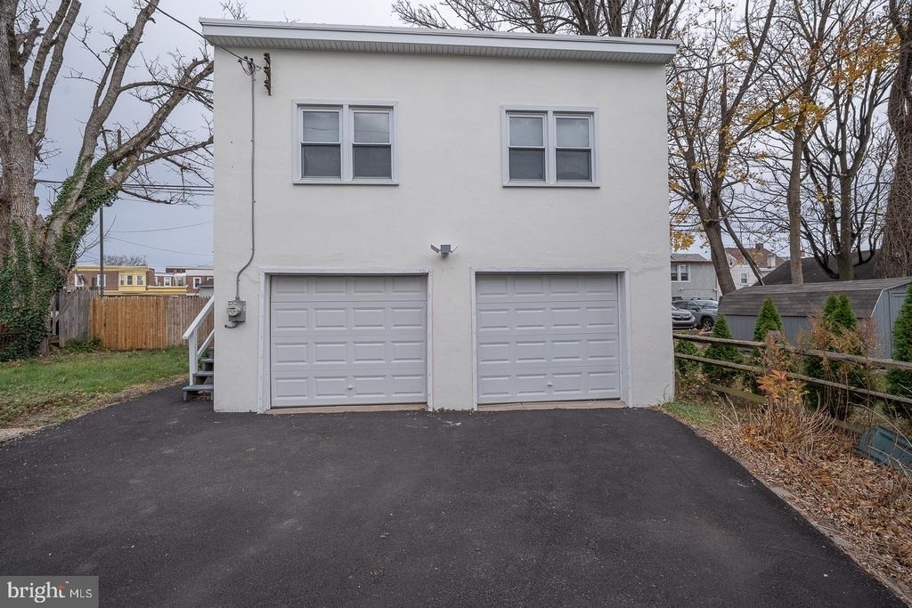 717 Miller Street - Photo 40