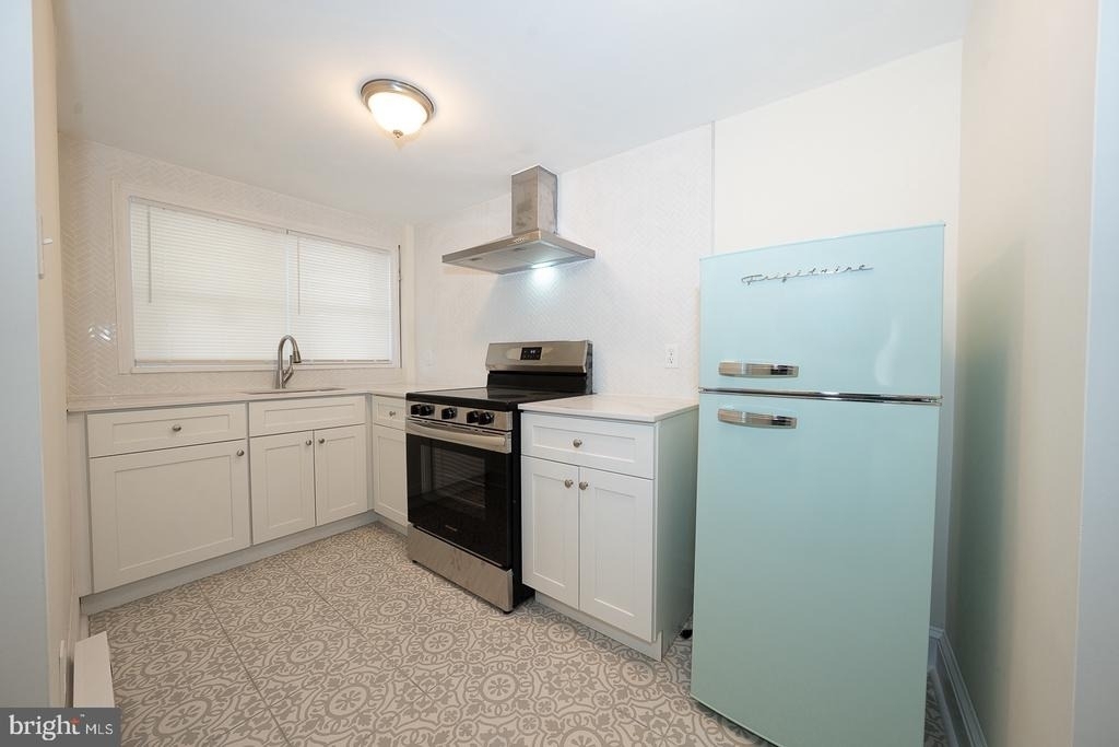 717 Miller Street - Photo 48