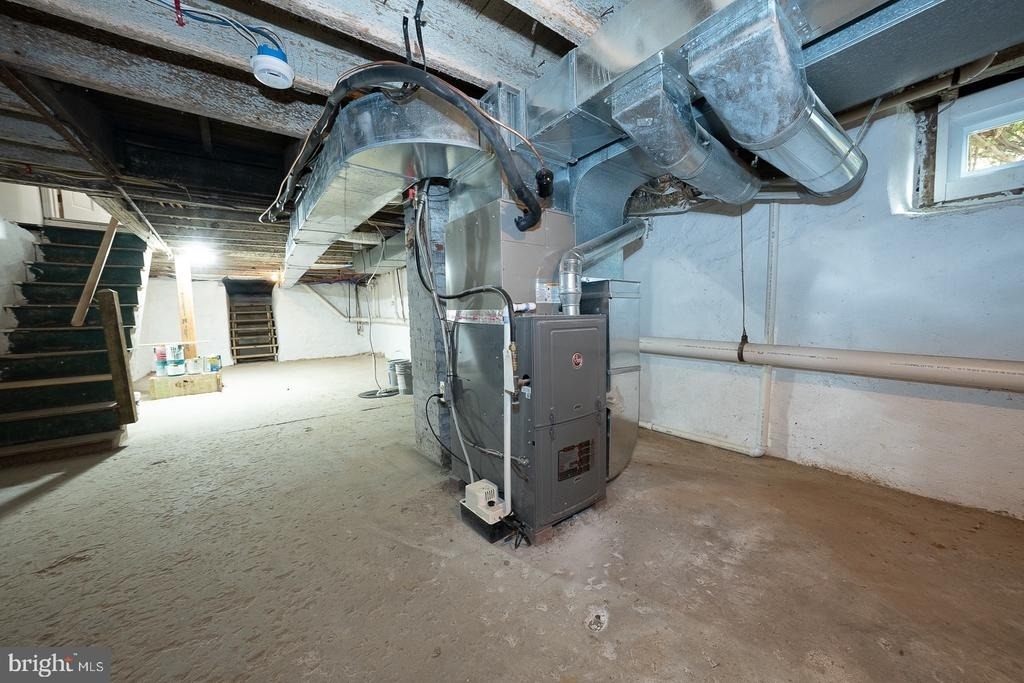 717 Miller Street - Photo 37