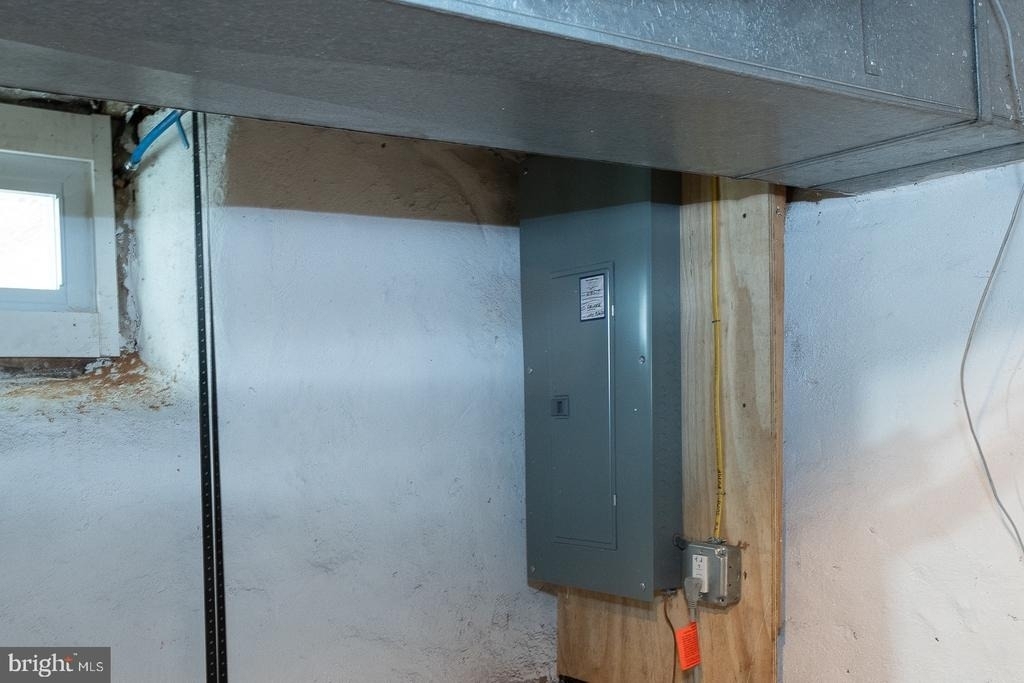 717 Miller Street - Photo 36