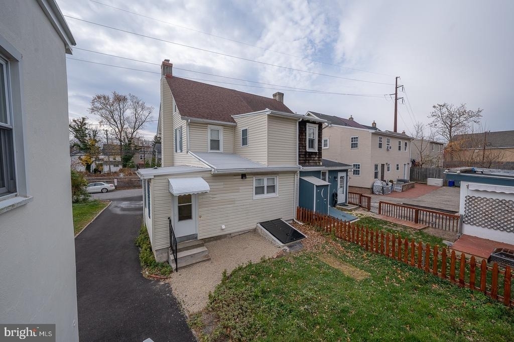 717 Miller Street - Photo 56
