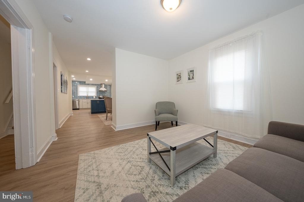 717 Miller Street - Photo 6
