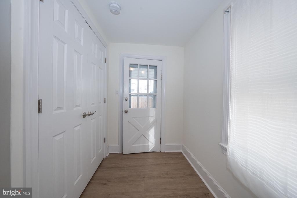 717 Miller Street - Photo 17