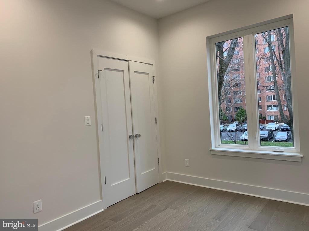 4008 Edmunds Nw - Photo 9