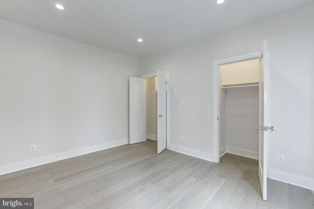 4008 Edmunds Nw - Photo 13