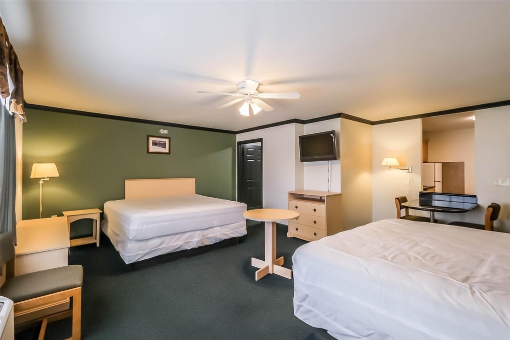 1025 Swanson Street - Photo 12