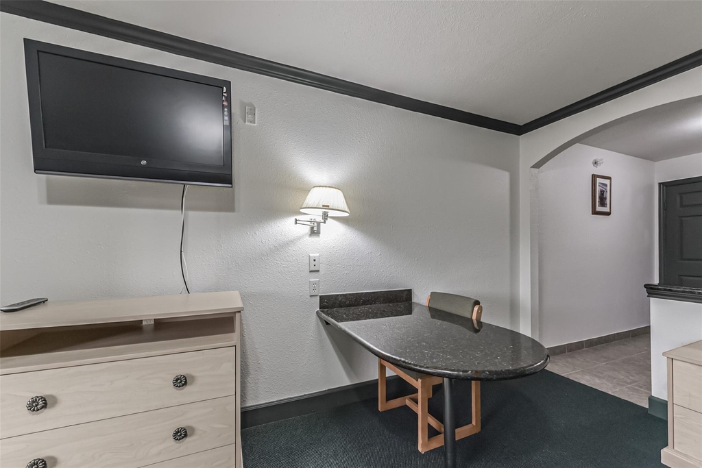 1025 Swanson Street - Photo 14