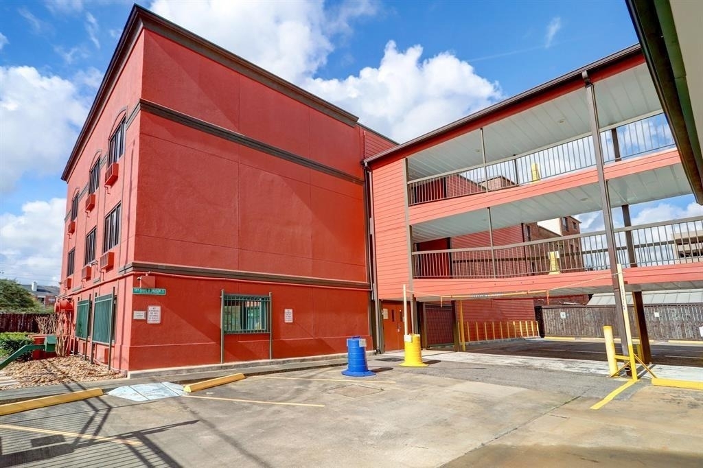 1025 Swanson Street - Photo 17