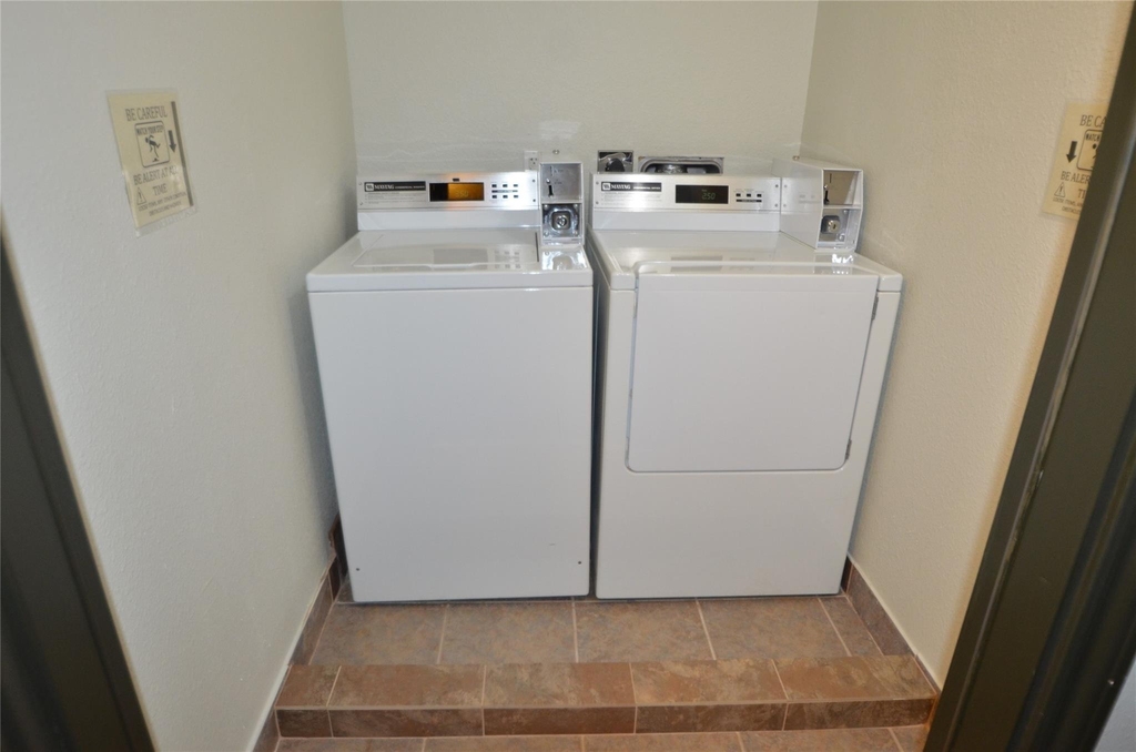 1025 Swanson Street - Photo 15