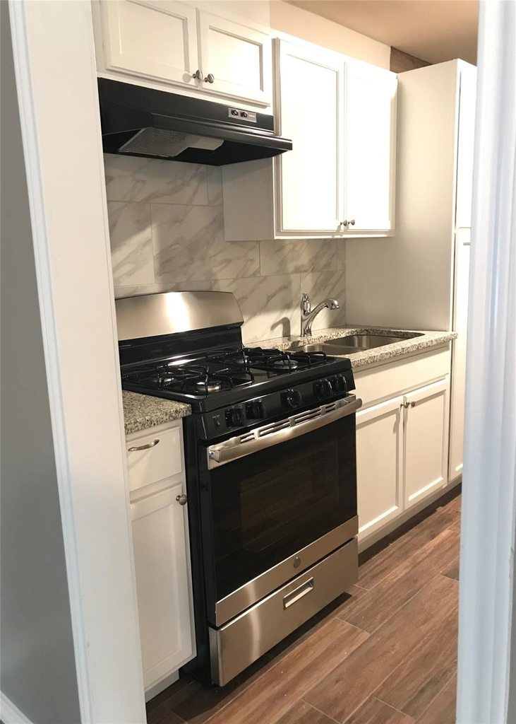 7314 Werner Street - Photo 2
