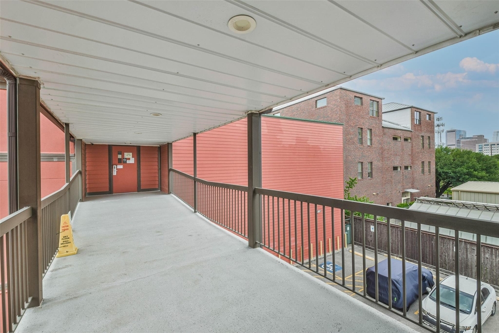 1025 Swanson Street - Photo 4