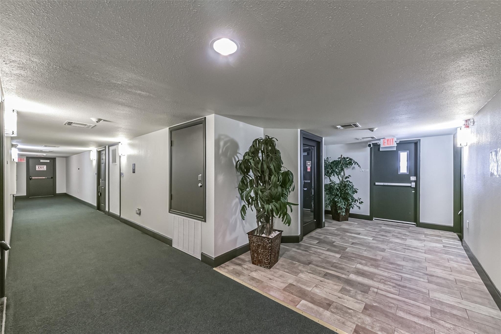 1025 Swanson Street - Photo 6