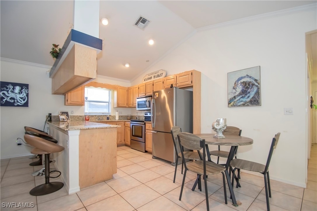 691 102nd Avenue N - Photo 7