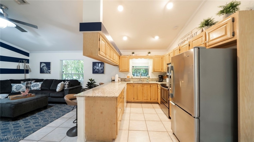 691 102nd Avenue N - Photo 4