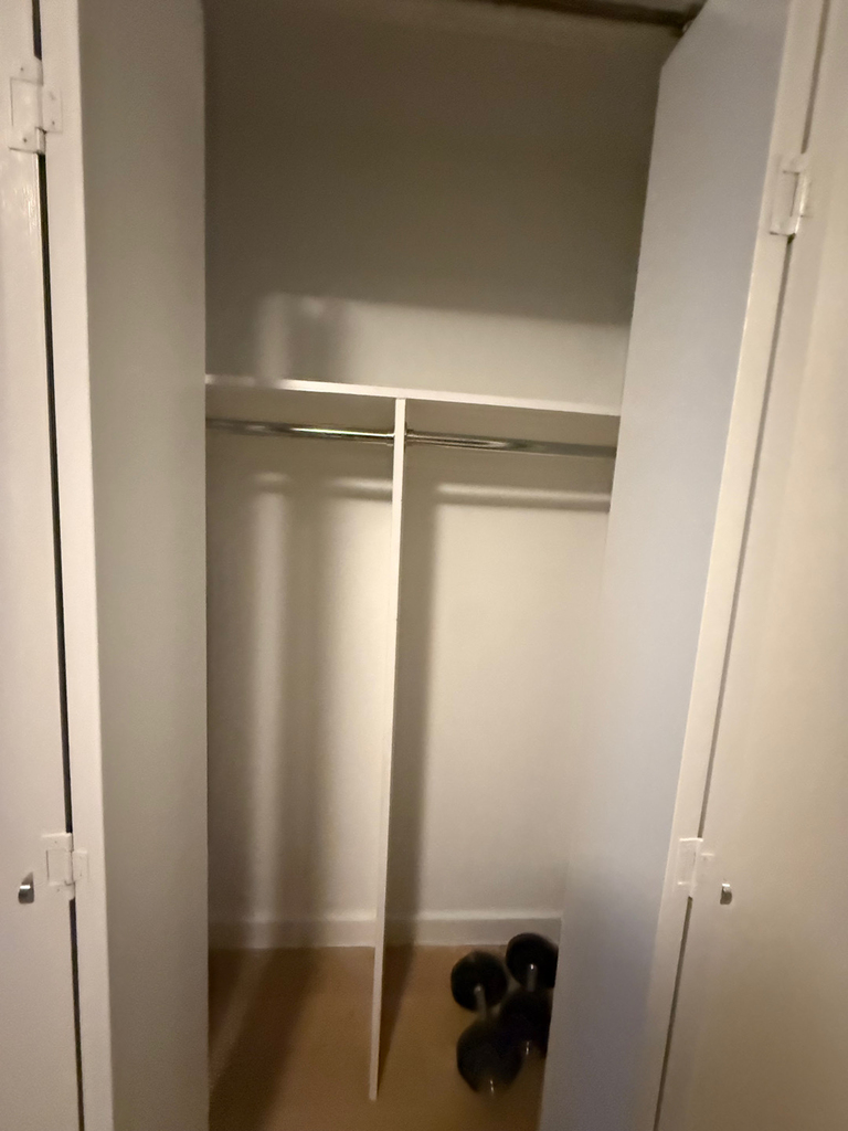 222 East 39th Street - Photo 3
