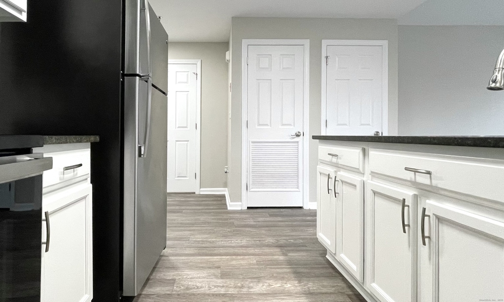 120 Washington Street - Photo 7