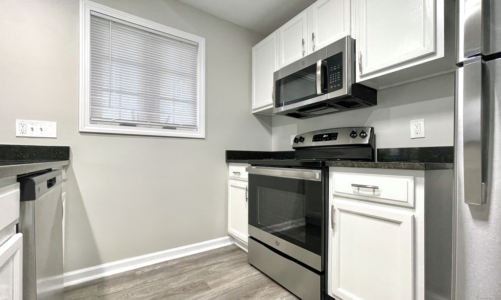 120 Washington Street - Photo 4