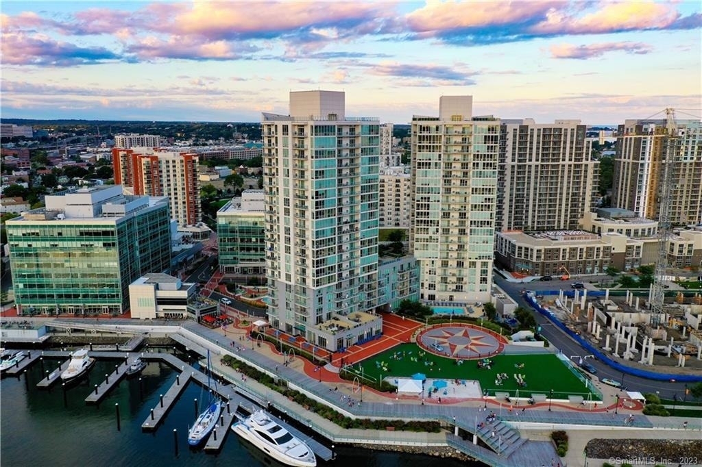 1 Harbor Point Road - Photo 1