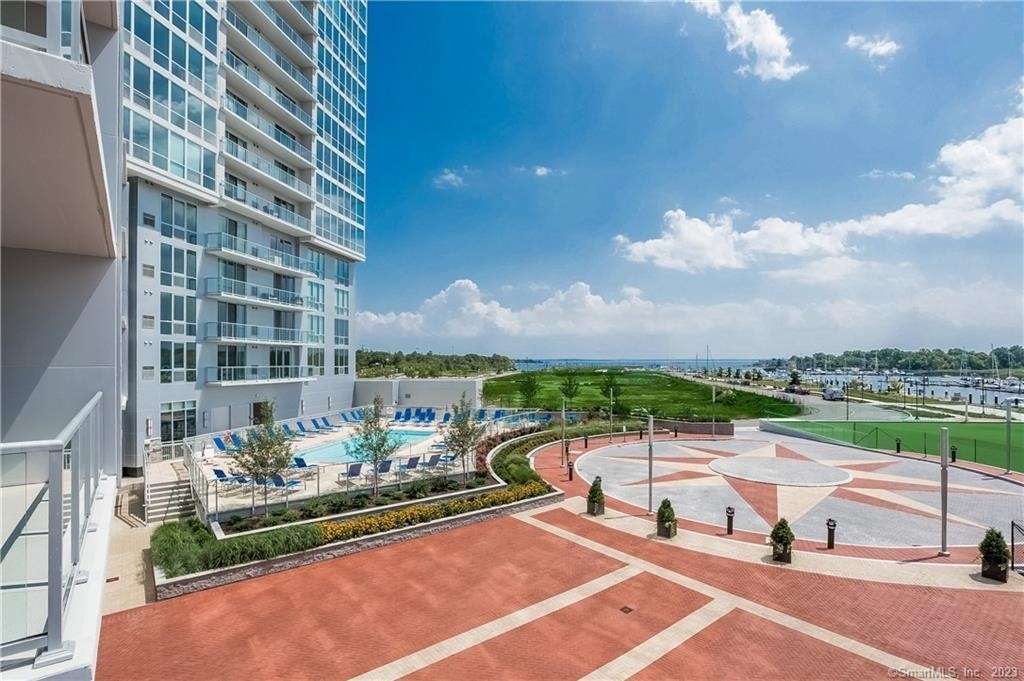 1 Harbor Point Road - Photo 10