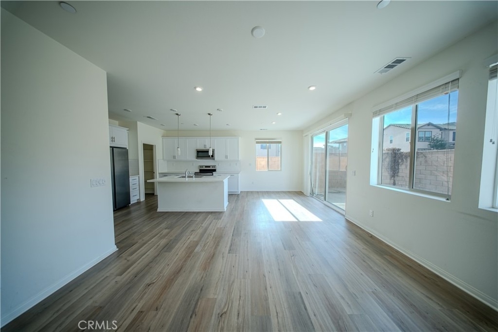 558 Pablo Rd - Photo 4