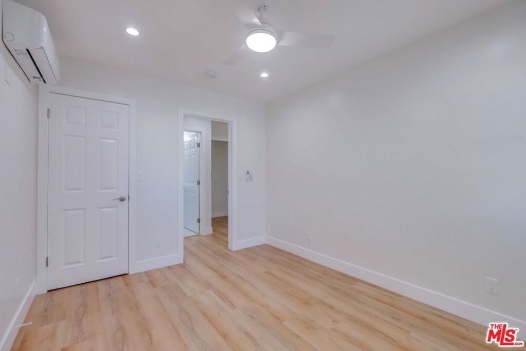 8356 Kittyhawk Avenue - Photo 17