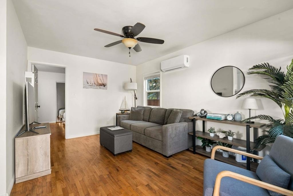 1453 Thomas Ave - Photo 10