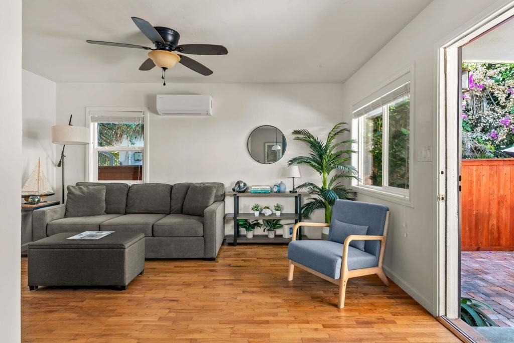 1453 Thomas Ave - Photo 9