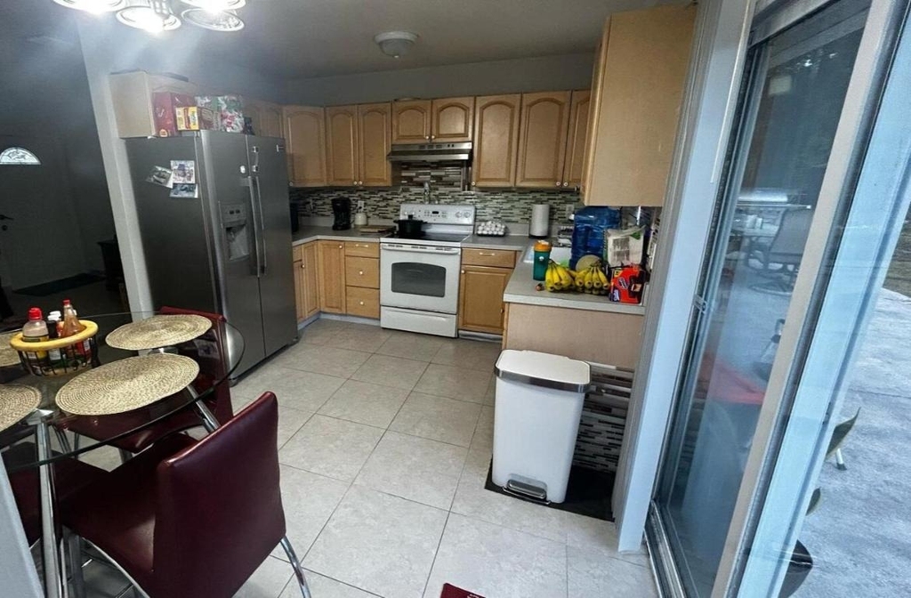 2289 Se Seamist Street - Photo 3