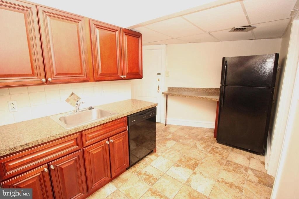 7876 Spring Avenue - Photo 10