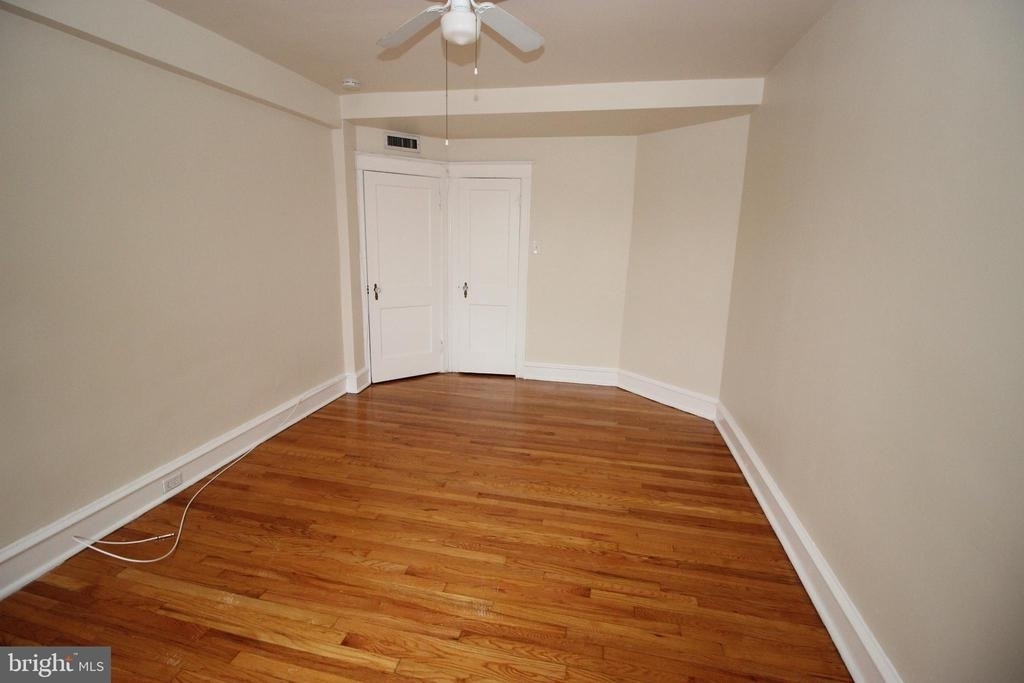 7876 Spring Avenue - Photo 3