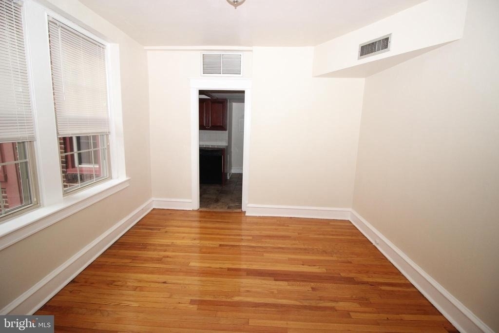 7876 Spring Avenue - Photo 7