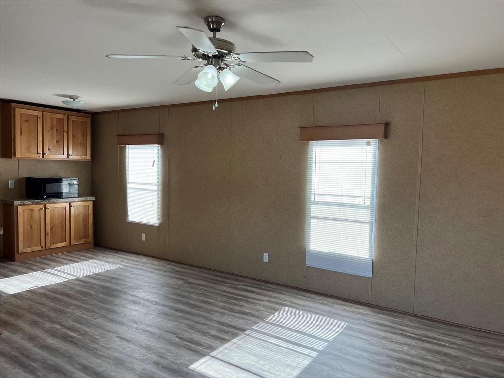 1412 Austin Street - Photo 2