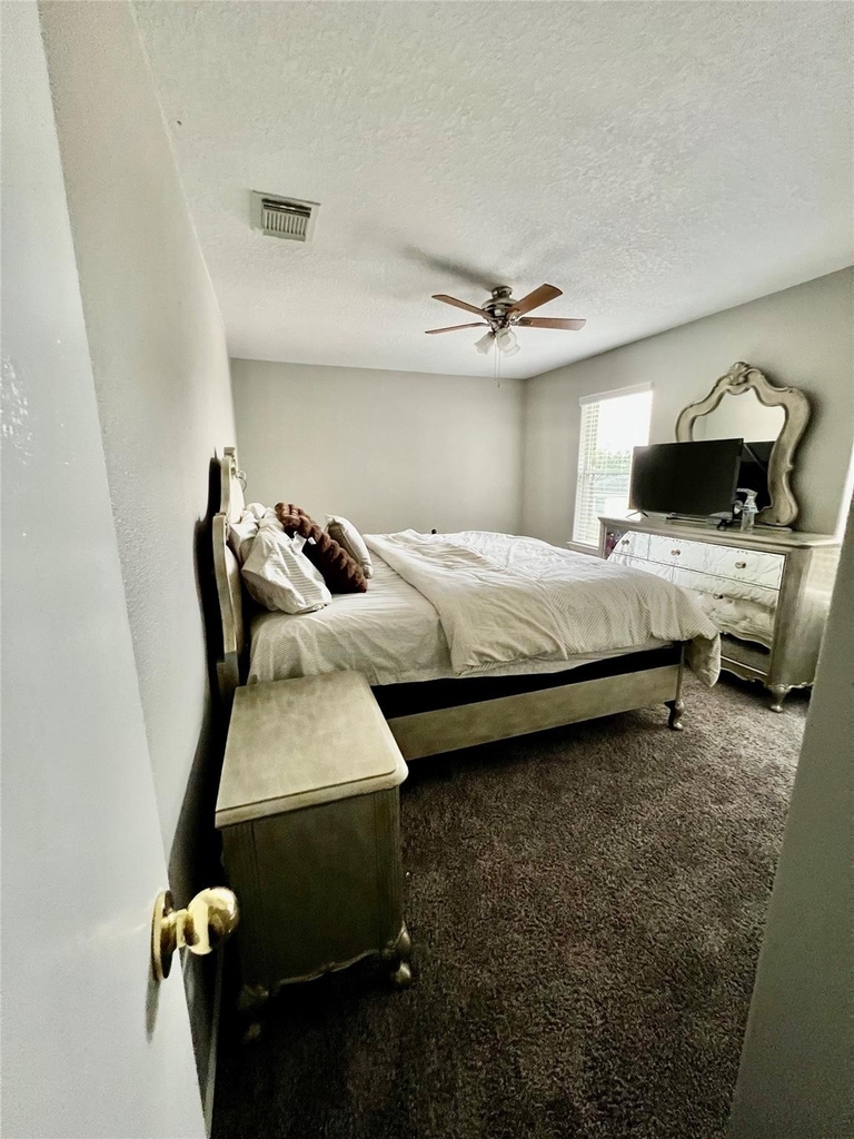 9610 Serenata Court - Photo 16