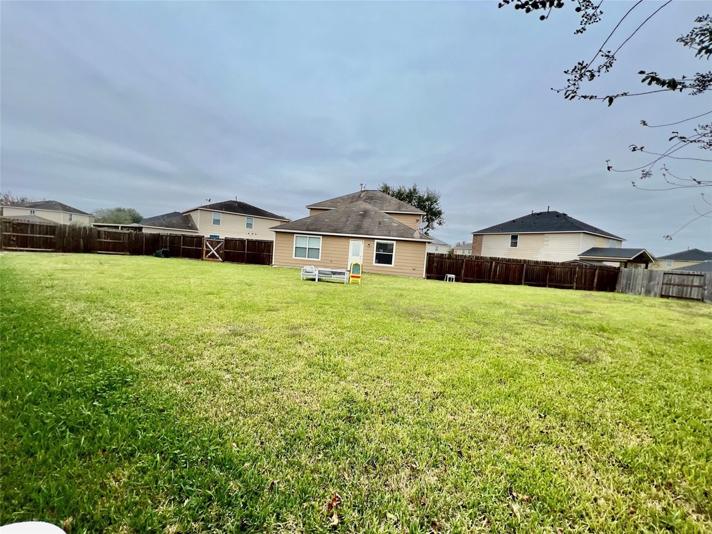 9610 Serenata Court - Photo 21