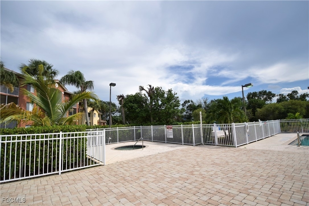 6481 Aragon Way - Photo 28