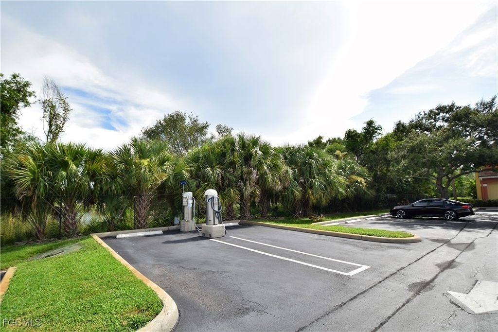 6481 Aragon Way - Photo 27