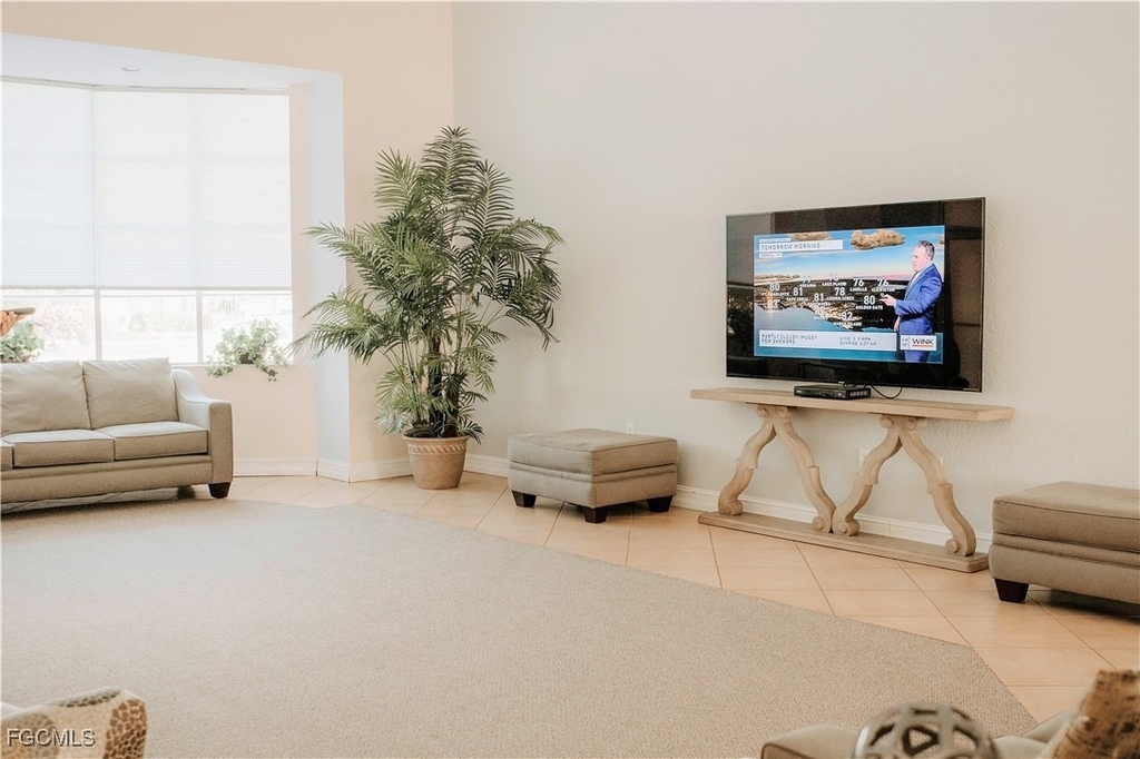 6481 Aragon Way - Photo 38