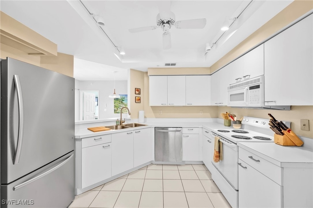 2864 Mizzen Way - Photo 13