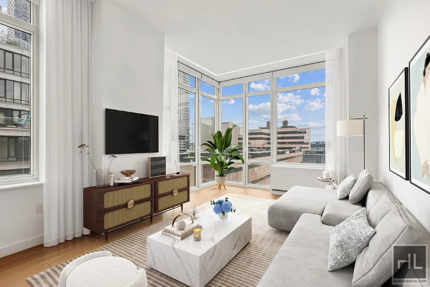 West 45 Street - Photo 1