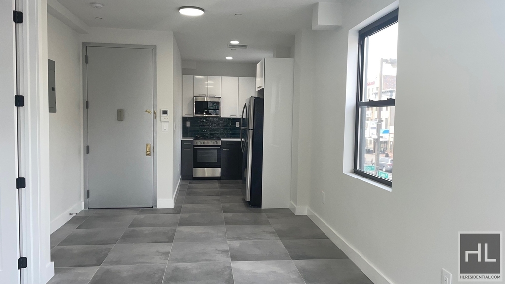 237 Utica Avenue - Photo 5