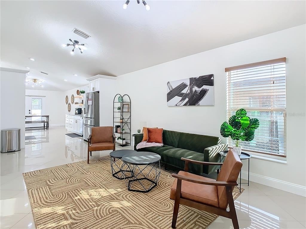 2907 W Arch Street - Photo 2